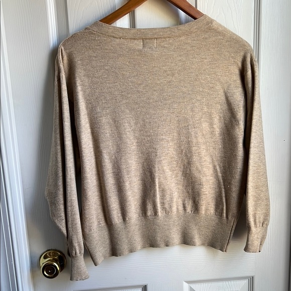 Light weight Spring Women's Beige V-Neck Sweater - Picture 3 of 4